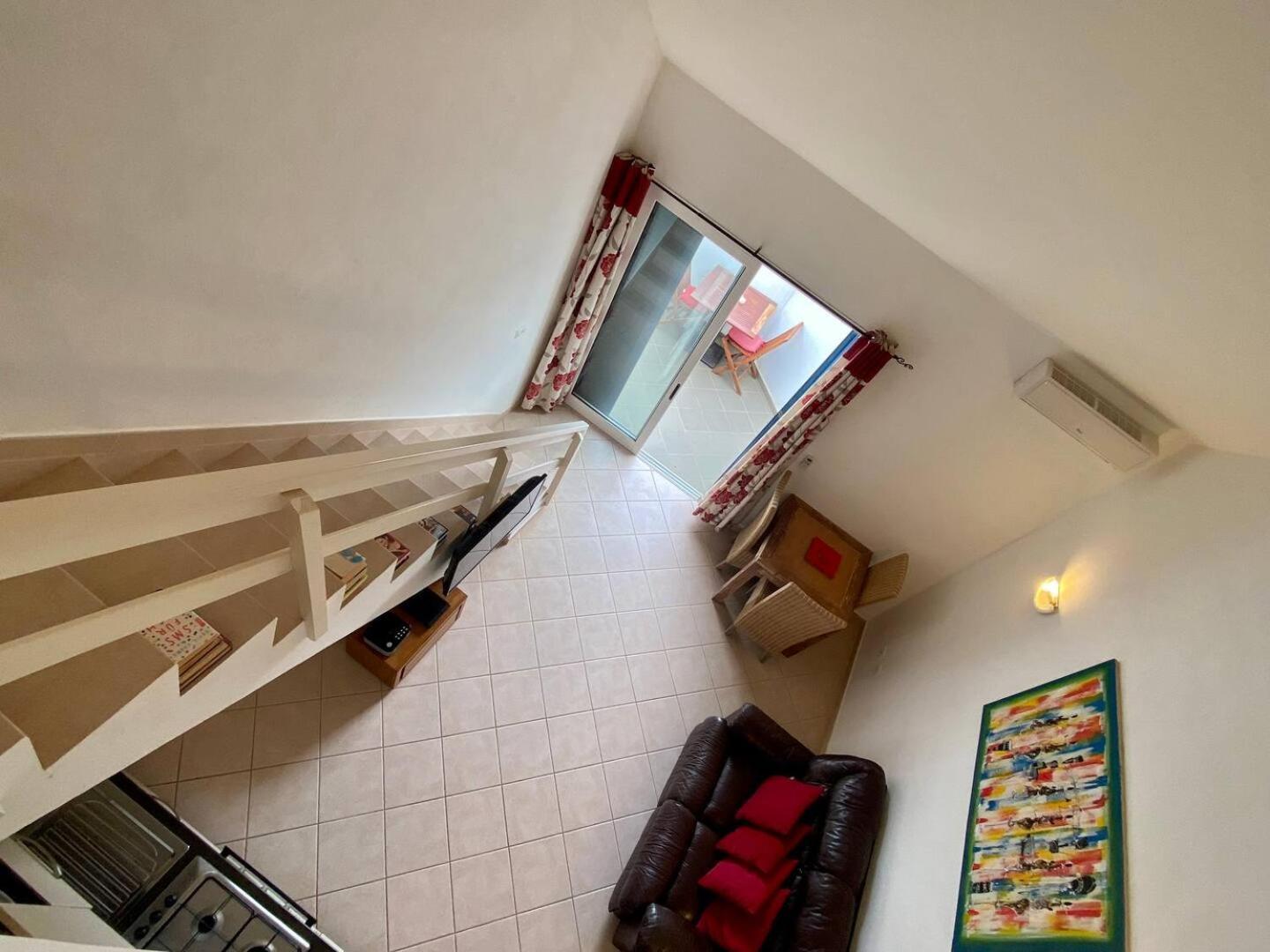 Leme Bedje Two Bedroom - By Bobbywashere Santa Maria Bagian luar foto