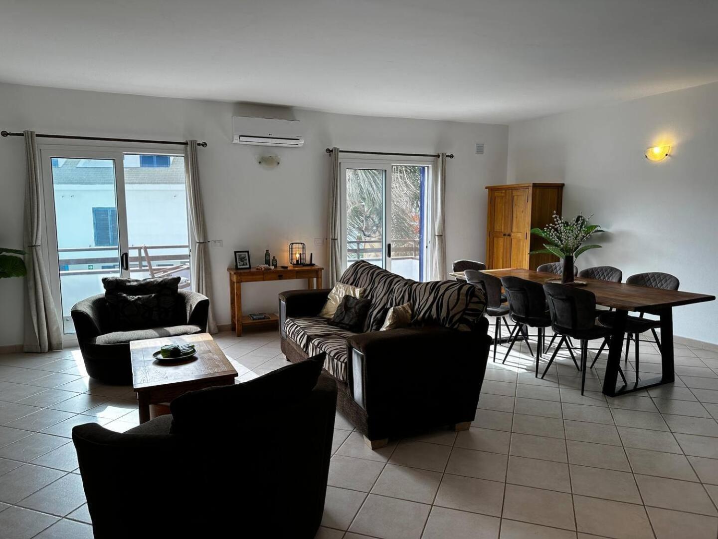 Leme Bedje Two Bedroom - By Bobbywashere Santa Maria Bagian luar foto