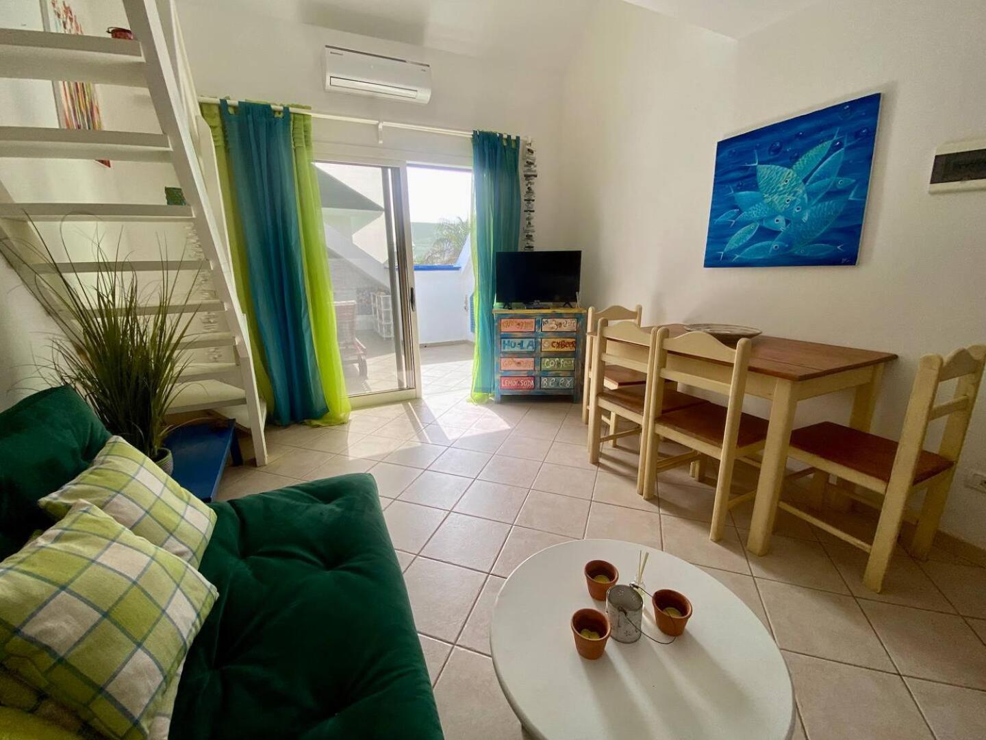 Leme Bedje Two Bedroom - By Bobbywashere Santa Maria Bagian luar foto