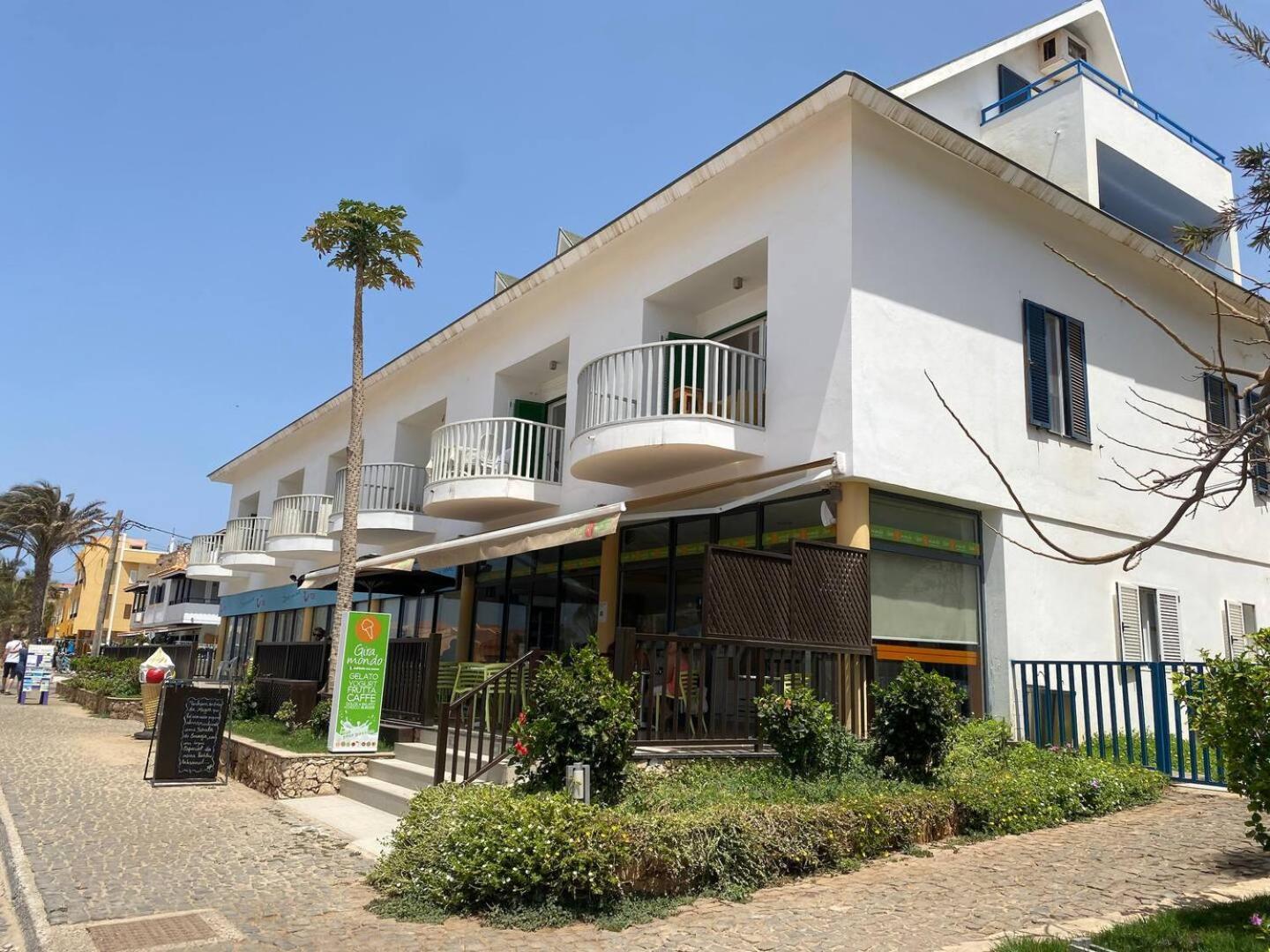 Leme Bedje Two Bedroom - By Bobbywashere Santa Maria Bagian luar foto