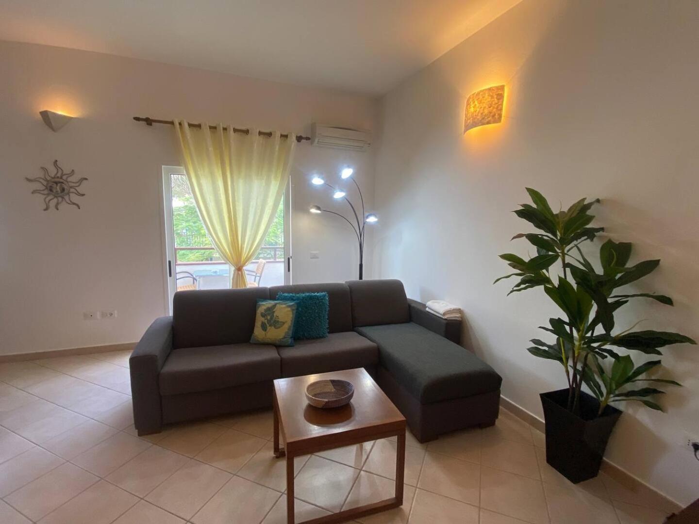 Leme Bedje Two Bedroom - By Bobbywashere Santa Maria Bagian luar foto