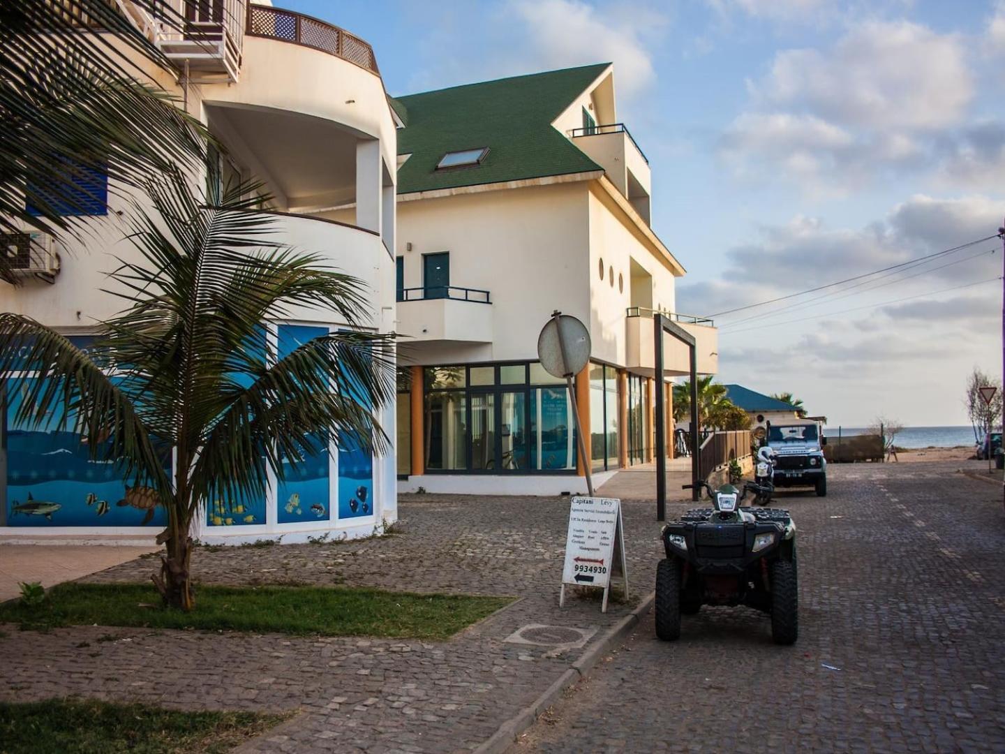 Leme Bedje Two Bedroom - By Bobbywashere Santa Maria Bagian luar foto