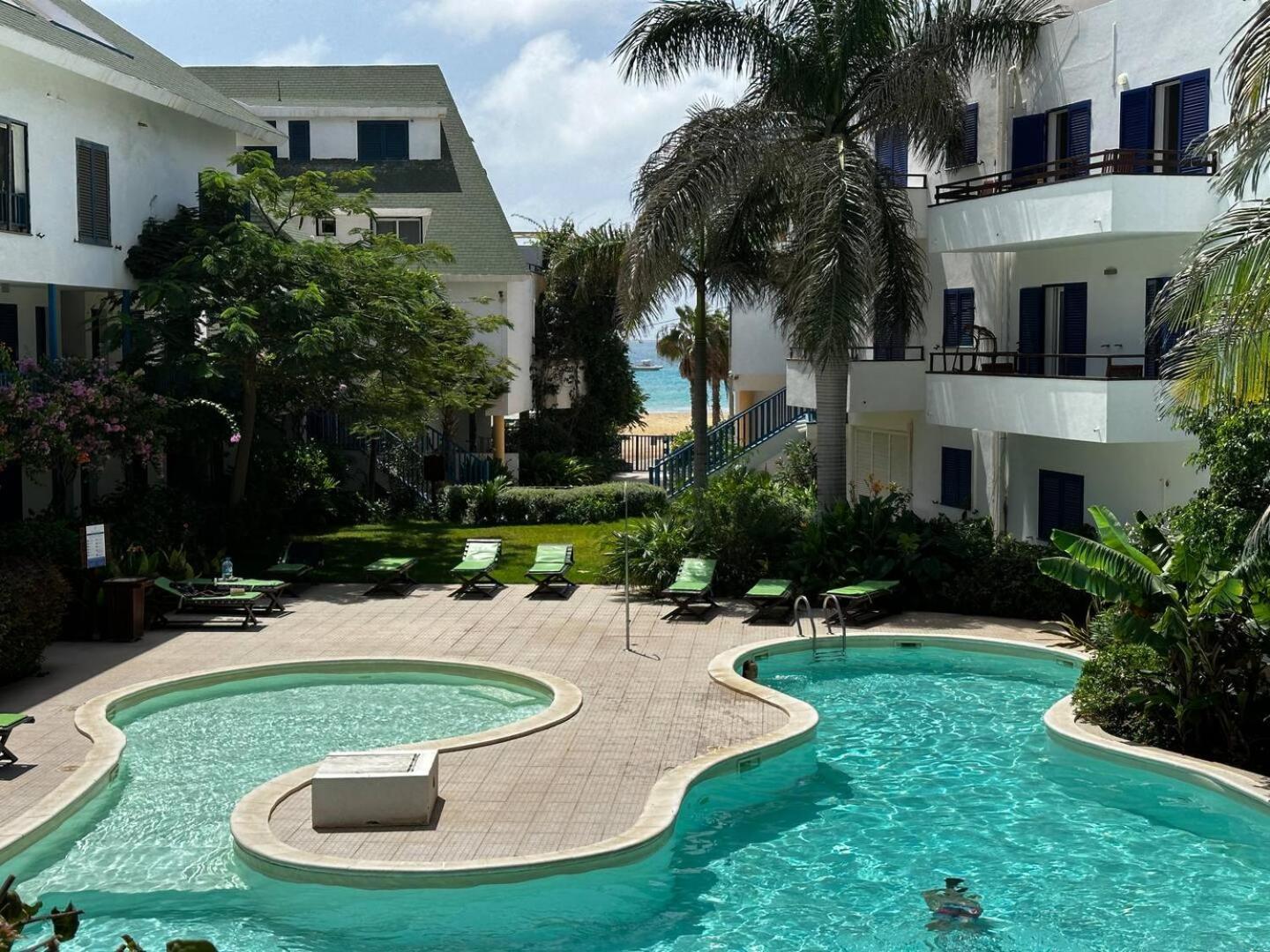 Leme Bedje Two Bedroom - By Bobbywashere Santa Maria Bagian luar foto