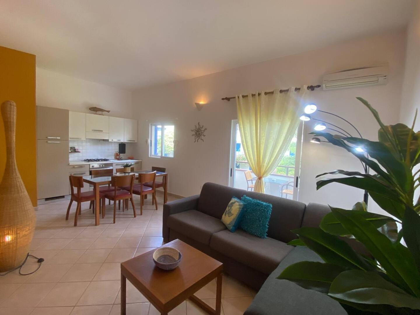 Leme Bedje Two Bedroom - By Bobbywashere Santa Maria Bagian luar foto