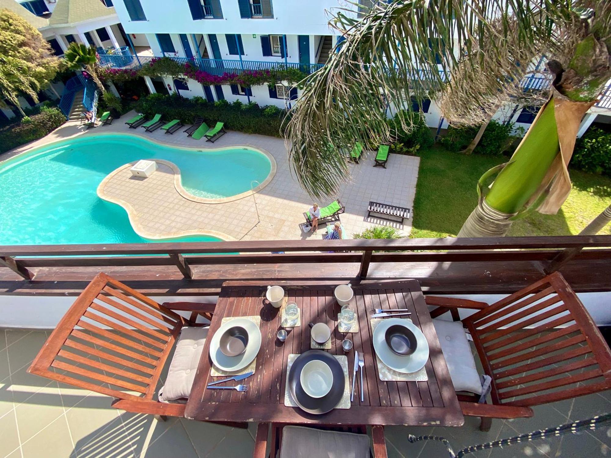 Leme Bedje Two Bedroom - By Bobbywashere Santa Maria Bagian luar foto