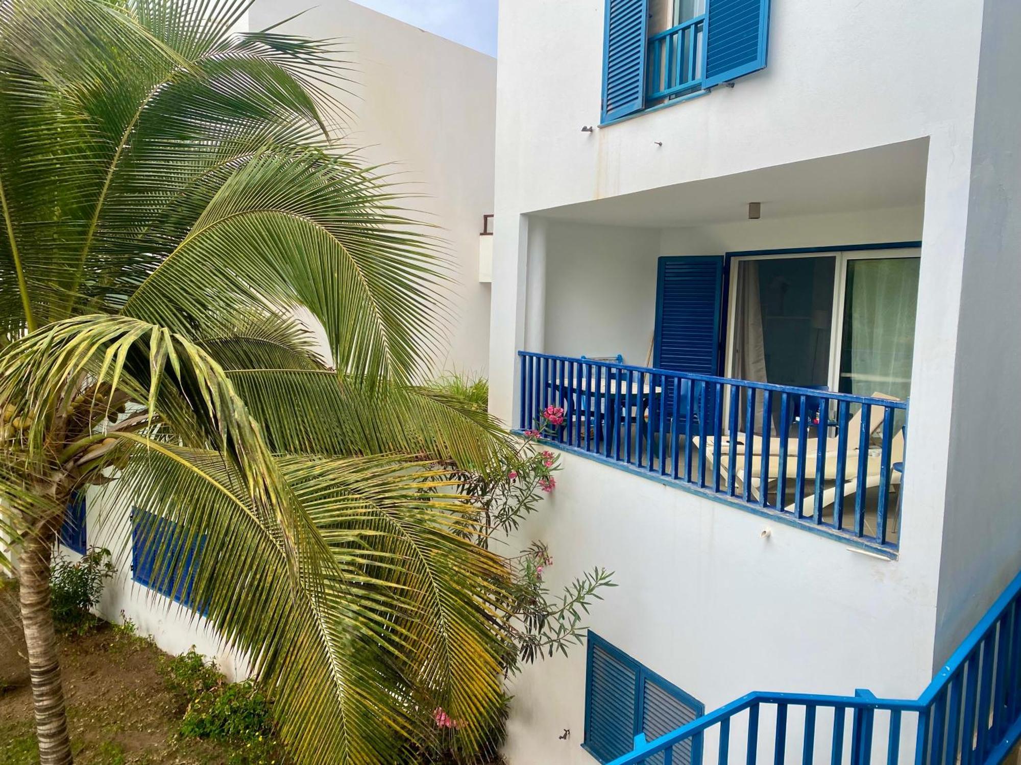 Leme Bedje Two Bedroom - By Bobbywashere Santa Maria Bagian luar foto